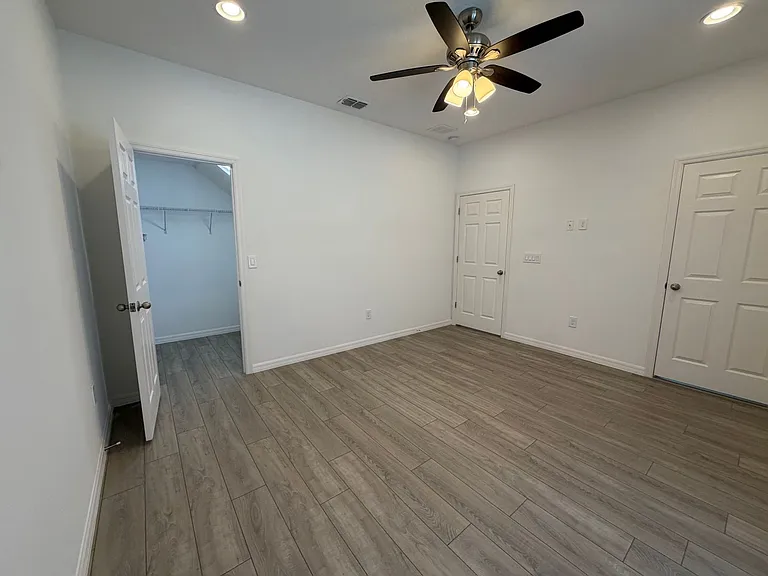 8191 Mosaic Ln — Photo 11