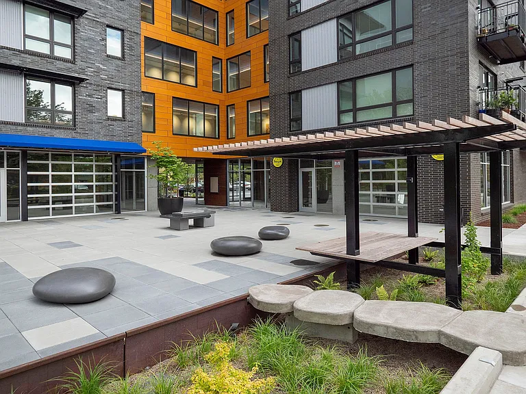 Amazon Corner | Exterior Courtyard and Retail