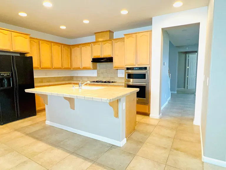 9465 Triathlon Ln — Photo 8