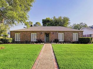 10703 Cedar Creek Dr, Houston, TX 77042