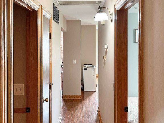 5th image of 2390 Marigold Ct