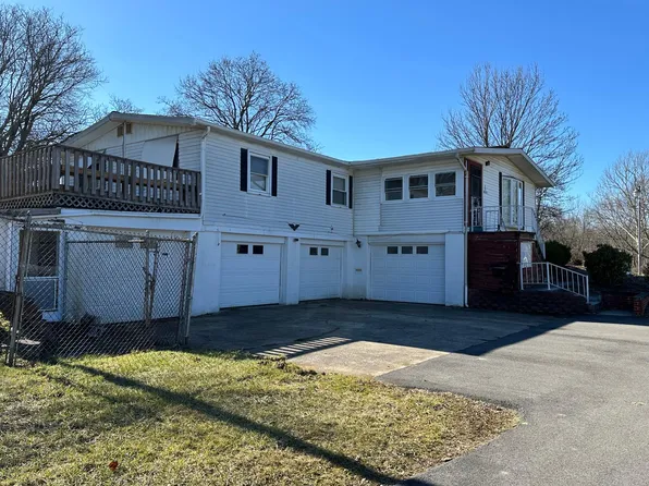 10 Shellie St #10, Uniontown, PA 15401