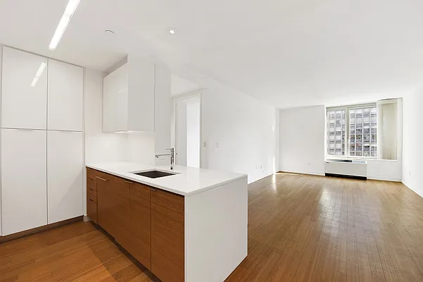 Sold by Nest Seekers International | media 2