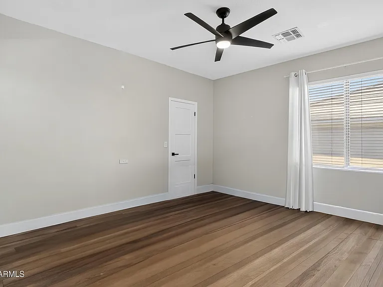 10587 E Sheena Dr — Photo 35