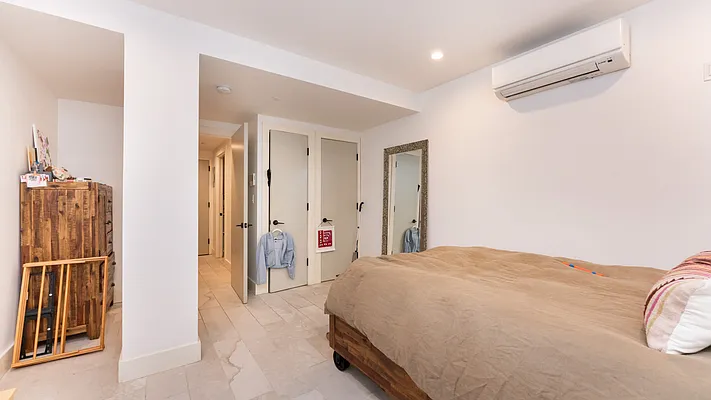 Rented by Nooklyn NYC LLC | media 6