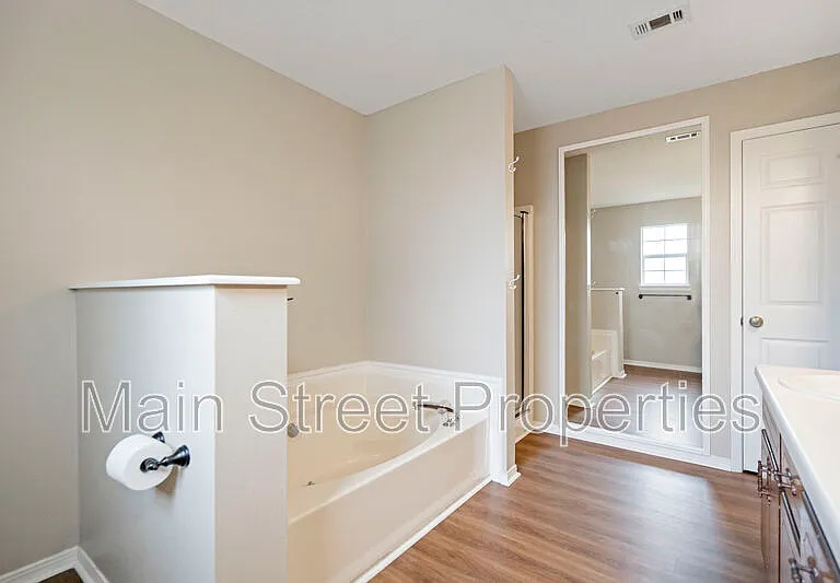 5320 Powrie Dr — Photo 17