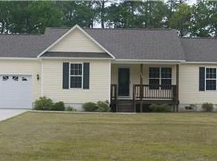 454 Woodland Dr, Swansboro, NC 28584