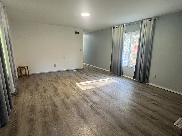32474 Moat Way — Photo 7