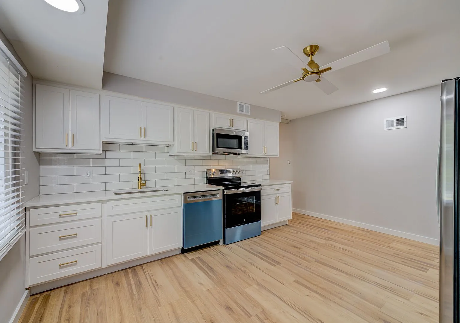 Renovated 2 bedroom in Arnold! — Photo 1