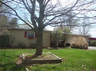 8813 E 121st St, Fishers, IN 46038