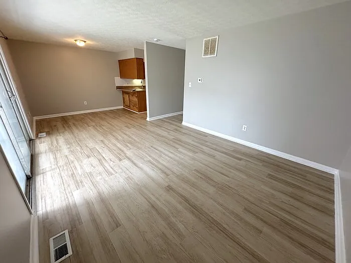 1231 Woodbrook Ct #NA — Photo 6