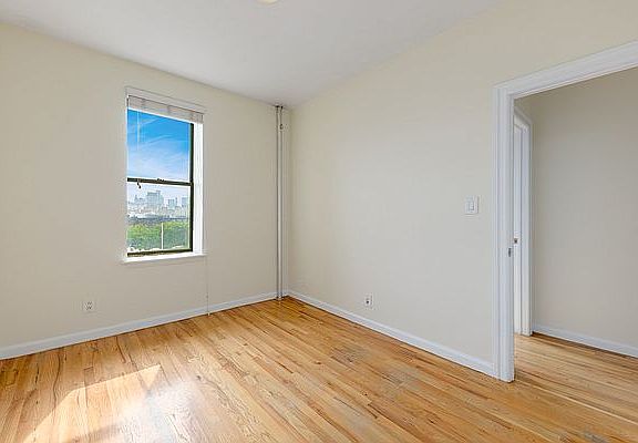 5th image of 339 E 12th St APT 32