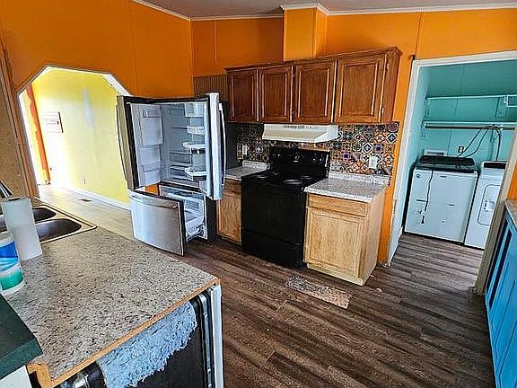5th image of 121 Copano Heights Blvd