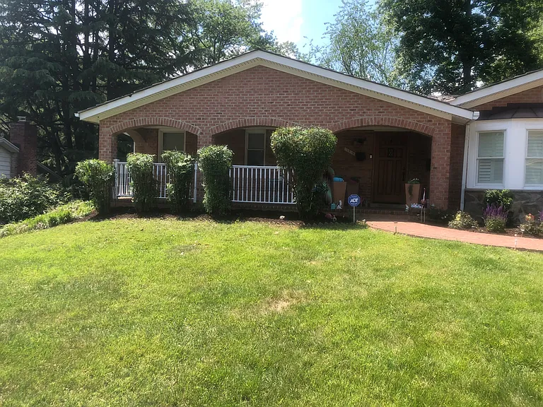11912 Renwood Ln — Photo 32