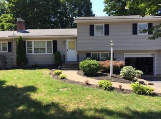 958 Choate Ave, Hamden, CT 06518