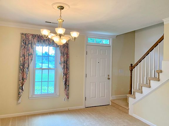 5th image of 3214 Winterberry Dr SW