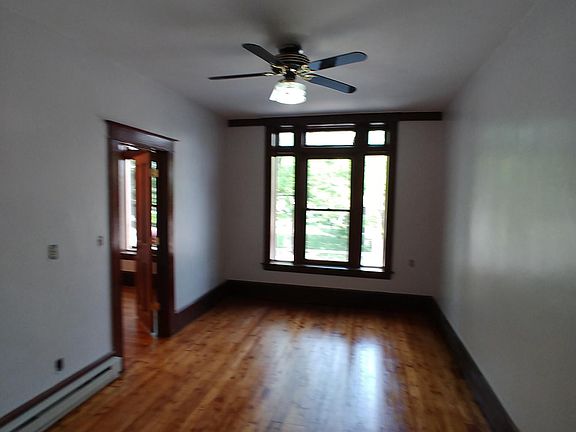 2nd image of 118 N Michigan Ave