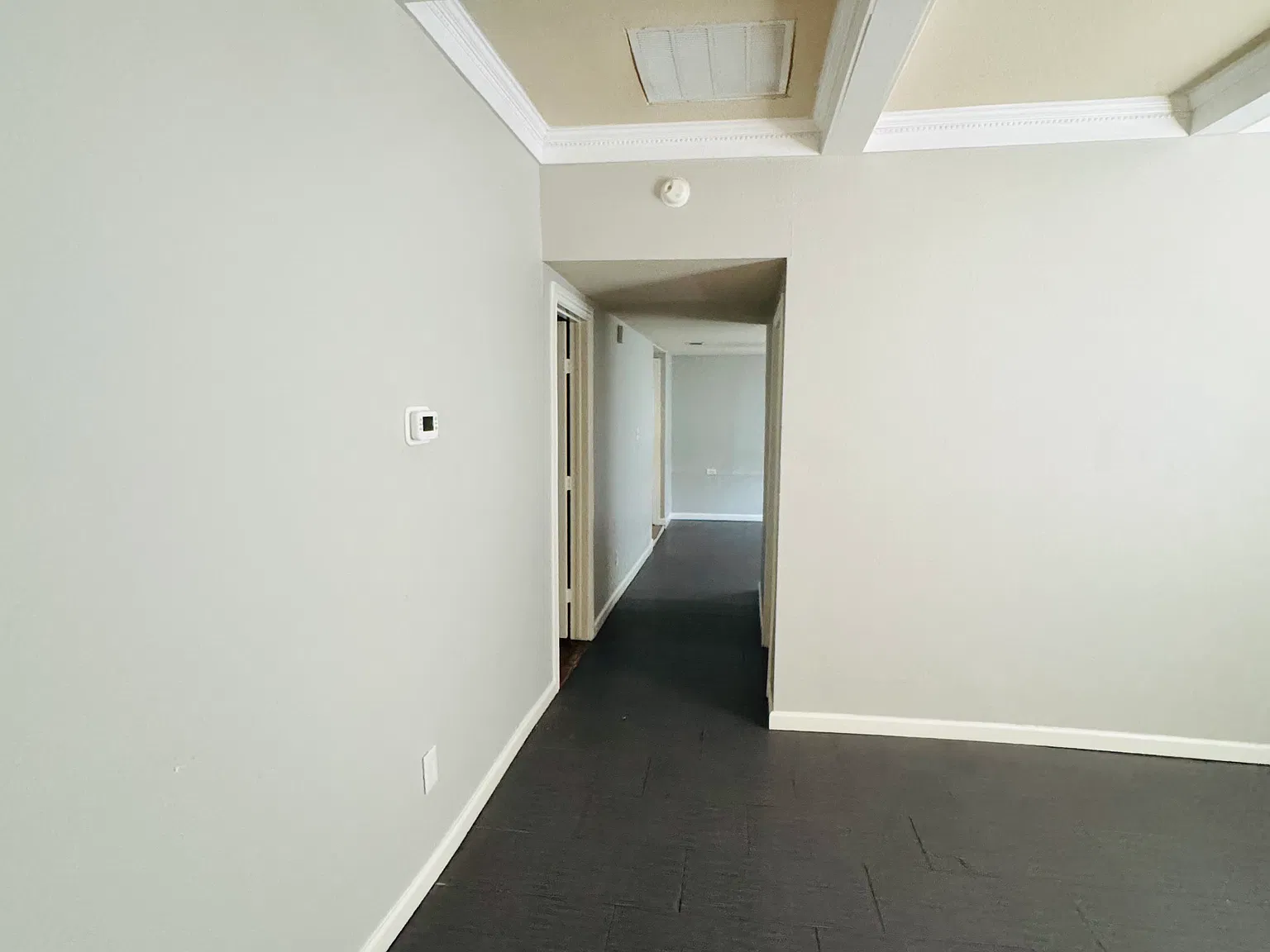 3 bed, 1494 sqft, $1,900 — Photo 2