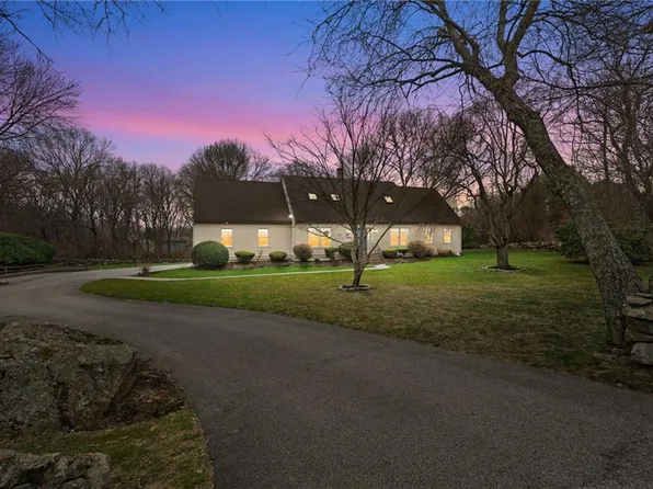 445 Allen Ave, South Kingstown, RI 02879