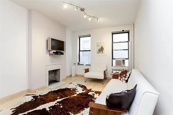 Rented by Corcoran | media 7