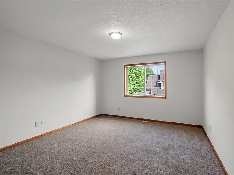13784 Rose Dr — Photo 17