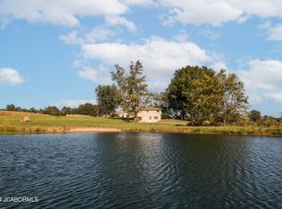 8051 State Road J, New Bloomfield, MO 65063