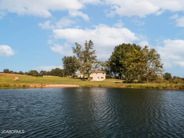 8051 State Road J, New Bloomfield, MO 65063