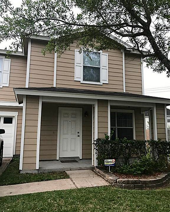 1st image of 10142 Victoria Chase Ln