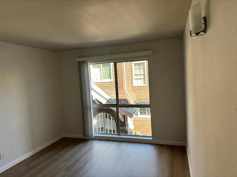 366 Bellevue Avenue — Photo 12
