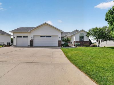 108 Eagle Ridge Dr, Waverly, IA, 50677