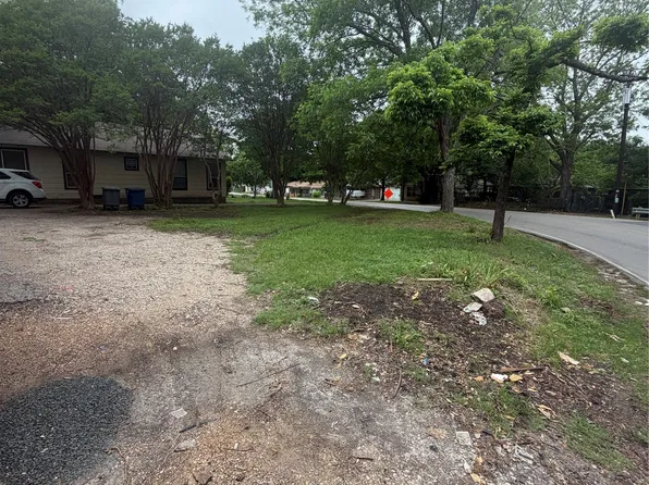 5572 Forney Rd, Dallas, TX 75227
