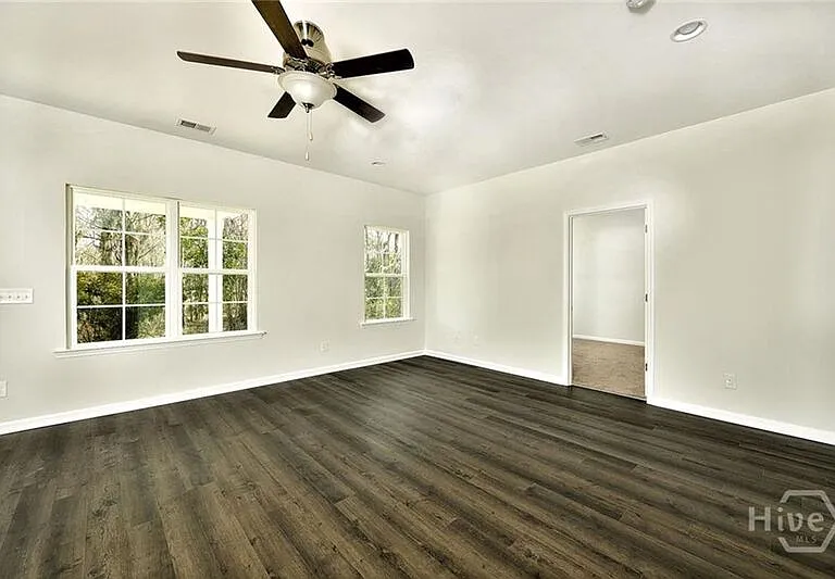 293 McCrady Dr — Photo 6