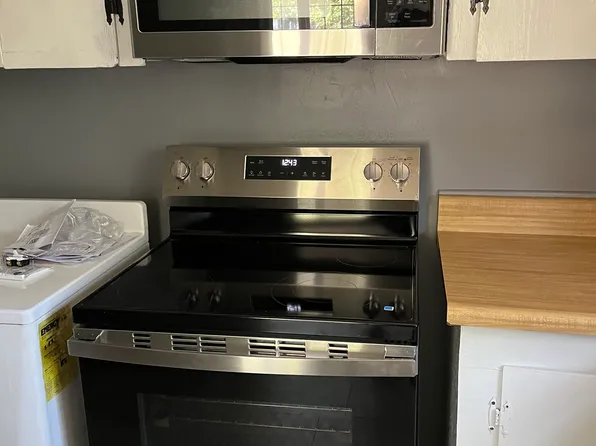 671 Boxwood Rd, South Hill, VA 23970