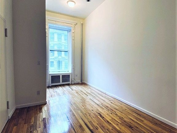2nd image of 38 W 85th St APT 1F