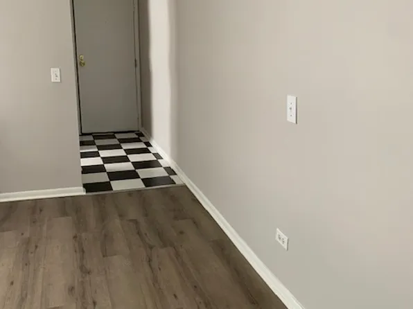 1175 N Boxwood Dr APT G2, Mount Prospect, IL 60056