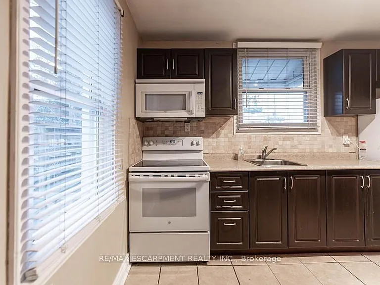 501 Upper Wellington St — Photo 6