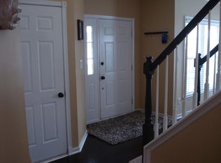 313 Hamilton Dr, Stewartsville, NJ 08886