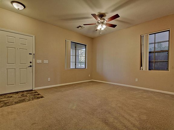 4th image of 2967 E Franklin Ave