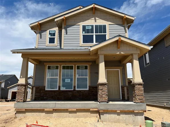 605 Cottonwood Avenue, Bennett, CO 80102
