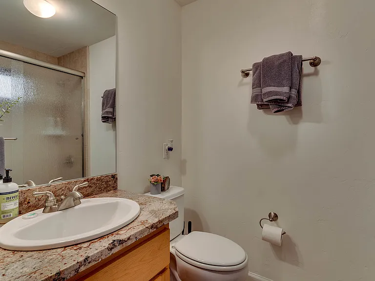 409 Lakeview Dr #409 — Photo 28