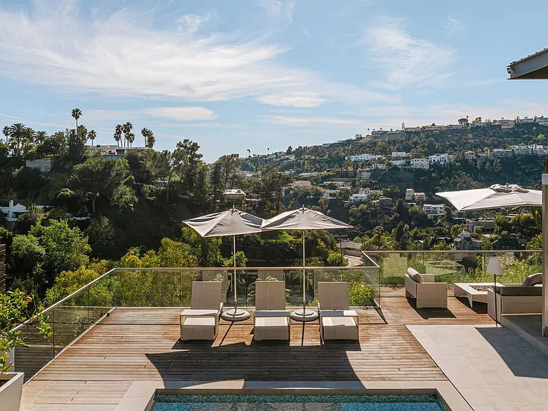 2651 Nichols Canyon Rd — Photo 38