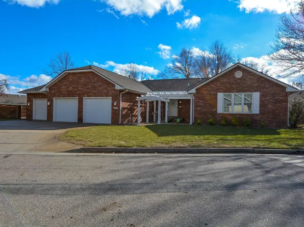 10531 W Millpond St, Wichita, KS 67212
