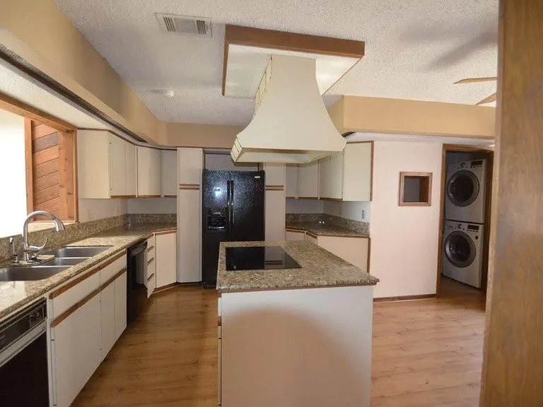 4603 Twin Valley Cir — Photo 7