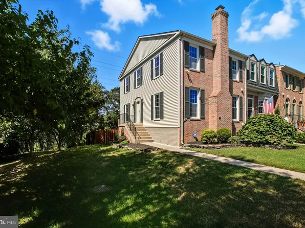 6258 Walkers Croft Way, Alexandria, VA 22315