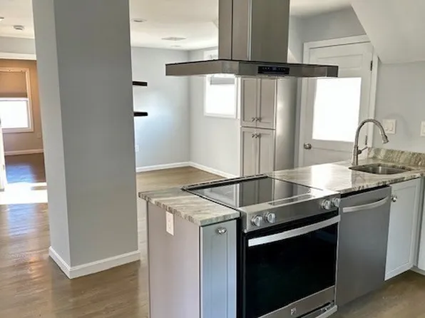 252 Eastern Ave Floor 3, Lynn, MA 01902