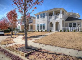 1205 Port Royal Ct, Aubrey, TX 76227