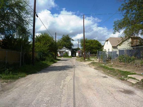 2nd image of 111 Alabama St