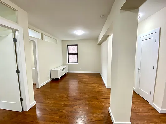 Rented by LRGNY Group, Inc. | media 14