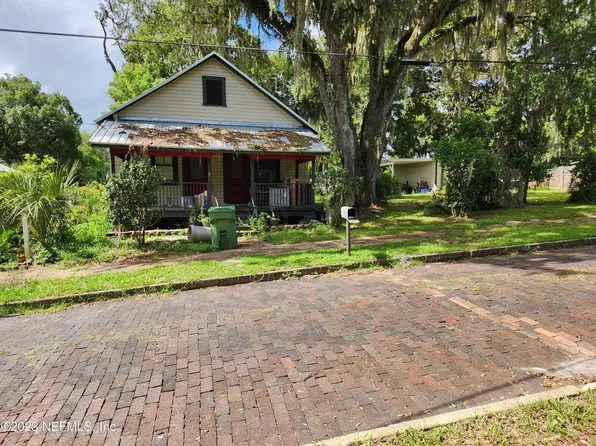 2017 OAK Street, Palatka, FL 32177