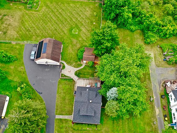 3rd image of 87 Lasher Road